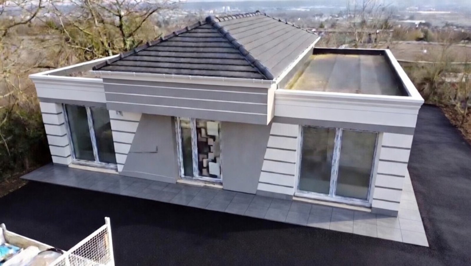Réalisation villa moderne façade et aménagement extérieur par MJT BAT